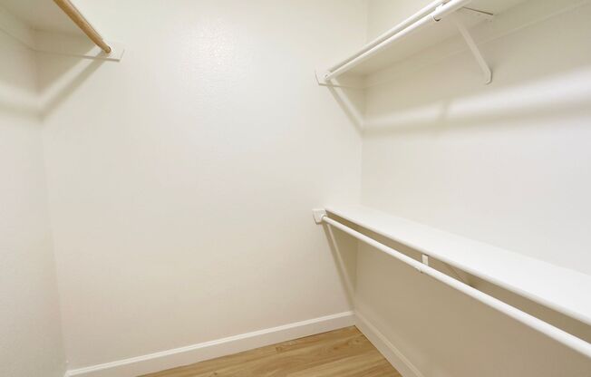 1 bed, 1 bath, 495 sqft, $1,129, Unit F4