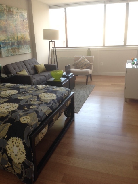 Studio, 1 bath, $1,950, Unit 0204