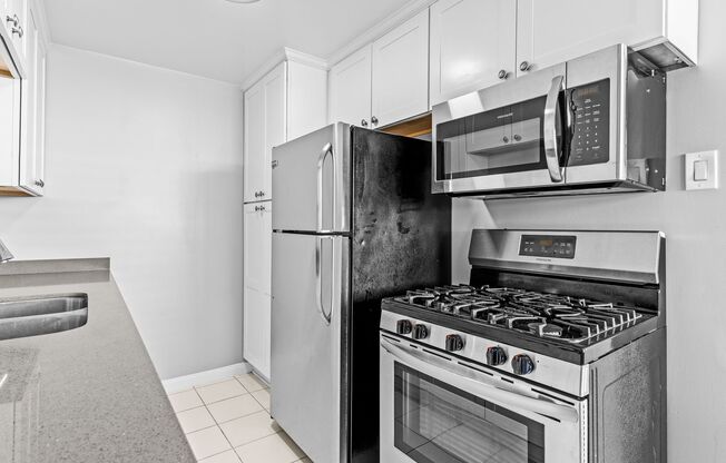 1 bed, 1 bath, 588 sqft, $1,795, Unit Unit 03