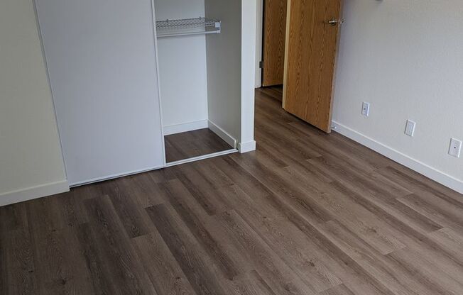 2 beds, 1 bath, 810 sqft, $2,195, Unit B101
