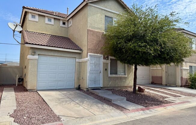 Stylishly Home in Gated Community – Minutes from Nellis AFB