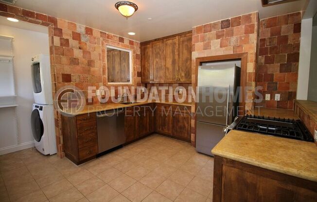 2022 5 AVE