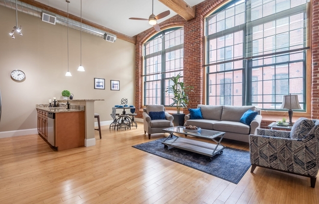 1 bed, 1 bath, 600 sqft, $2,150, Unit 6-512