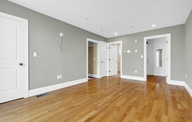 83 DRESSER ST