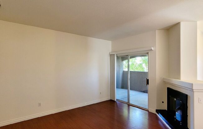 5525 W Flamingo Rd #2033 - 2 bedrooms , 2 bathrooms, 1135 SQFT