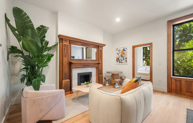 114 EDGECOMBE AVE