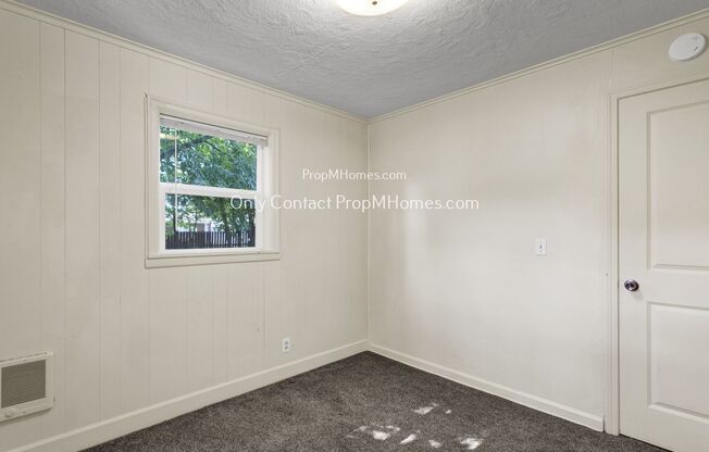 3 beds, 1 bath, $2,099