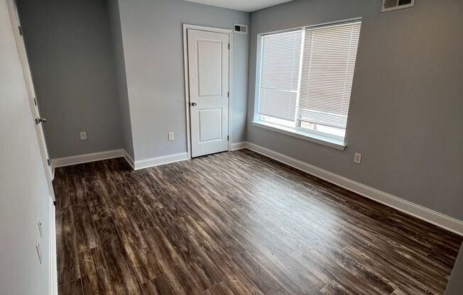 2 beds, 2.5 baths, $1,695, Unit Unit C