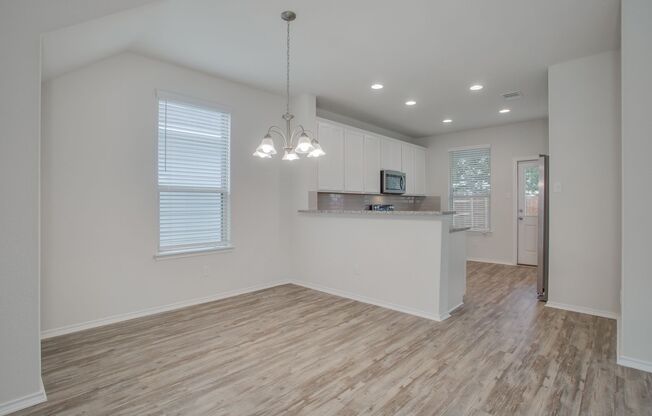 136 Spotted Rail Ridge Leander, TX 78641
