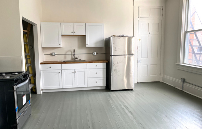 Studio, 1 bath, 544 sqft, $1,015, Unit 3R