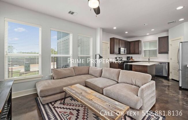 2813 STOCK DR