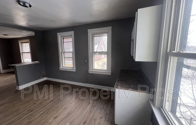 2945 A N 23 ST