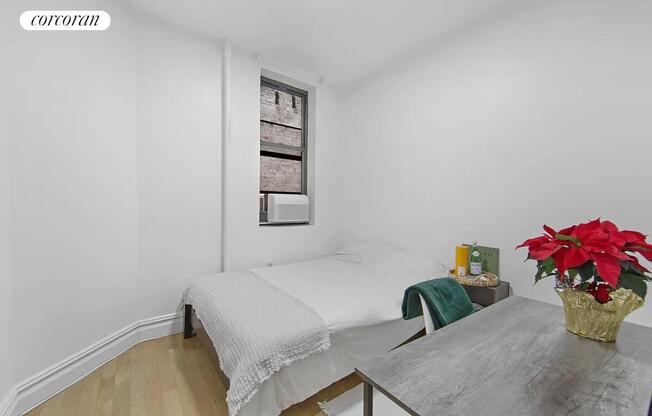 107 Greenpoint Ave