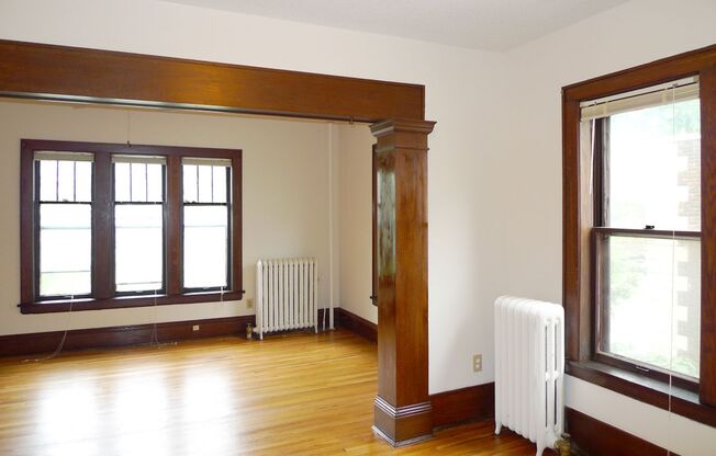 1 bed, 1 bath, 410 sqft, $975, Unit 4 - 21