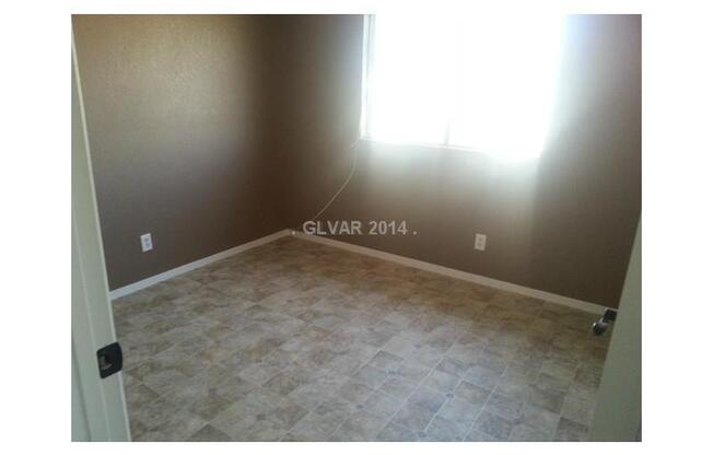 3 beds, 2 baths, $1,550