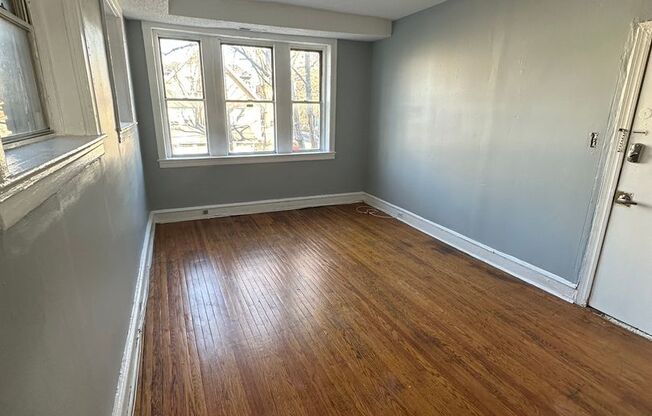 2 beds, 1 bath, 750 sqft, $1,225, Unit 6102-7