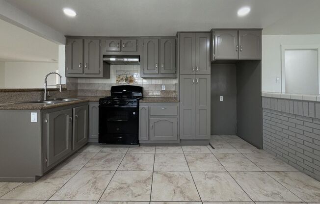 Spanish Style 3 Bedroom 2 Bathroom Home in Colton!