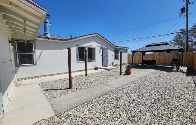 Fully Furnished 3 Bedroom Home In Chocolate Drop
