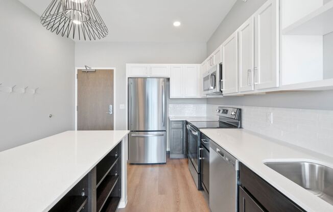 1 bed, 1 bath, 667 sqft, $1,425, Unit 1417