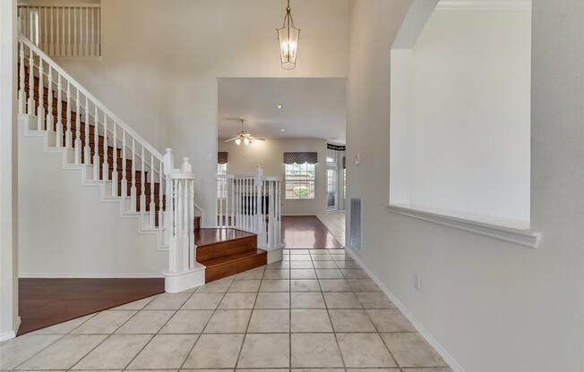 2409 MCCARRAN DR
