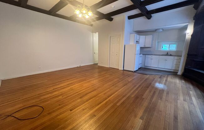 Studio, 1 bath, 440 sqft, $1,449, Unit 5336 Fifth Ave. #02