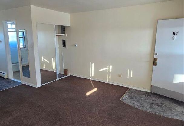 2241 N Mannheim Road