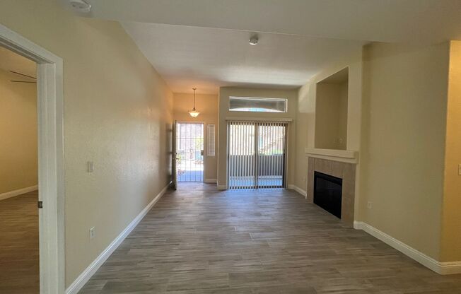 Gorgeous 3 Bedroom, 2 Bath in Silverado Ranch