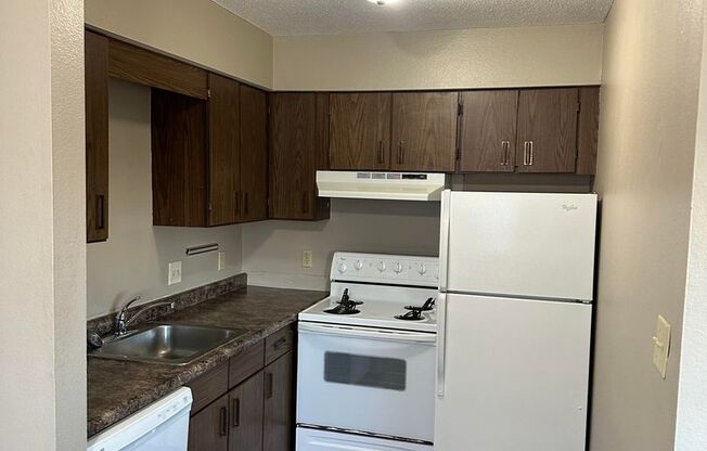 1 bed, 1 bath, $675, Unit 1402 - 34