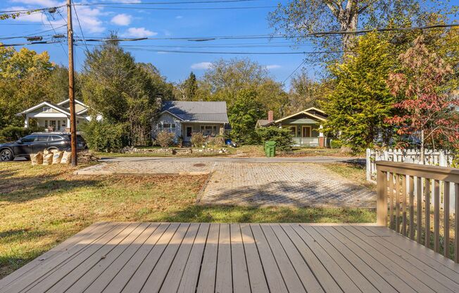 Bright 3-Bedroom in West Asheville with Fenced Yard & Workshop Potential. 6-Month or 12-Month Leases Considered.