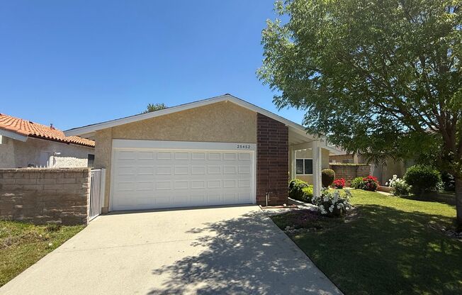 LEASE PENDING! 3 Bedroom Home For Rent In The Tempo Tract of Valencia!