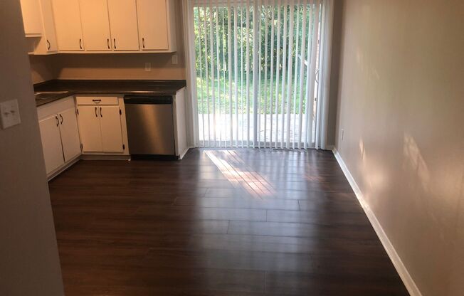 3137-3139 Erskine Duplex