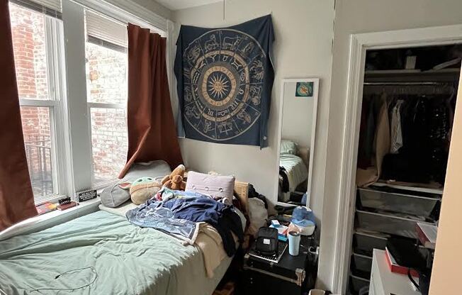 1 bed, 1 bath, $2,640, Unit 16