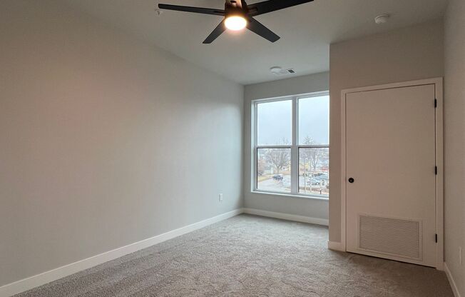1 bed, 1 bath, 647 sqft, $1,540, Unit WR 305-215