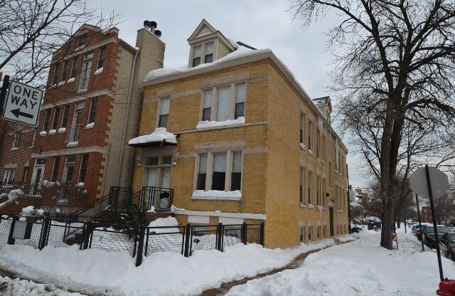 2835 DAMEN