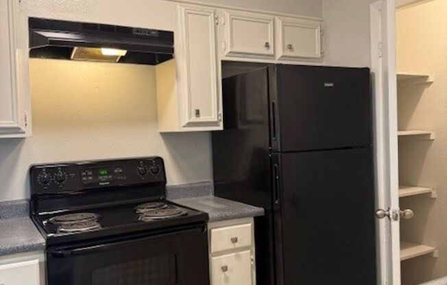 3 beds, 2 baths, 1,256 sqft, $1,500, Unit 09-0902