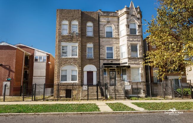 Fantastic 3-Bedroom Has All the Amenities