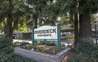 Riverdeck Apartments