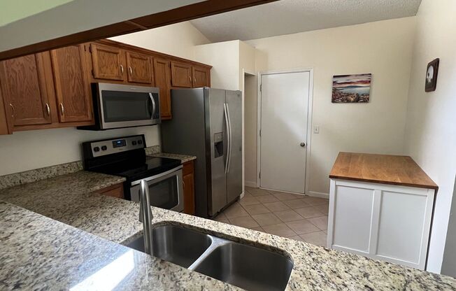 4 beds, 2 baths, $1,900