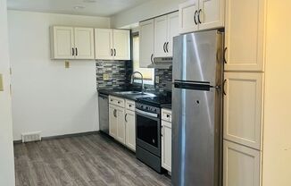 3 beds, 1 bath, $2,295