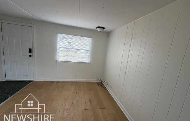 Comfortable 2 Bed 1 Bath Home