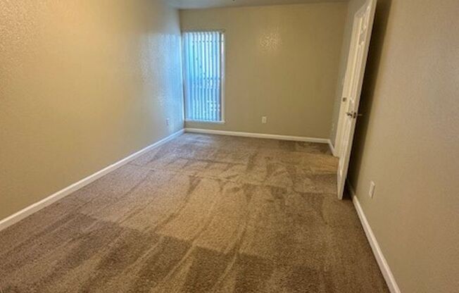 1 bed, 1 bath, 700 sqft, $1,720, Unit 146