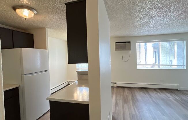2 beds, 2 baths, 805 sqft, $1,465, Unit A-116