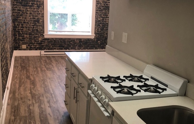 S0180 - Pettygrove Apartments