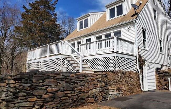 932 SAYBROOK RD