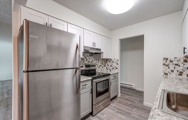 2 beds, 1 bath, 1,014 sqft, $1,695, Unit 42
