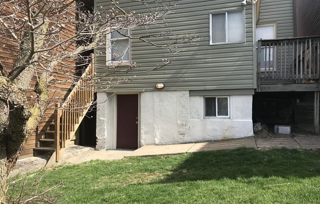 203 - 123 West Sycamore St