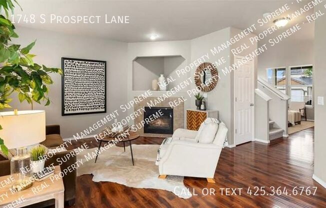 1748 S PROSPECT LN