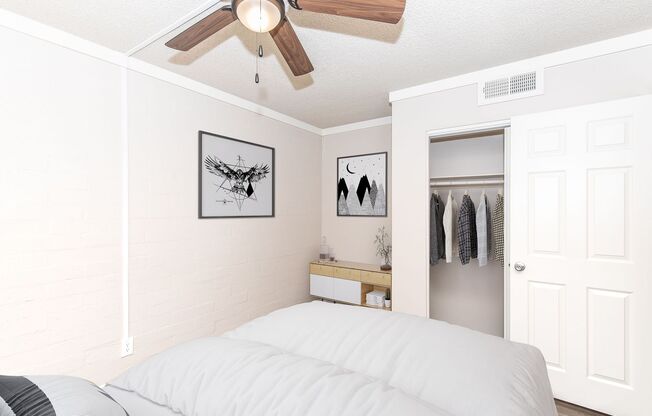 1 bed, 1 bath, 610 sqft, $950, Unit 1-219