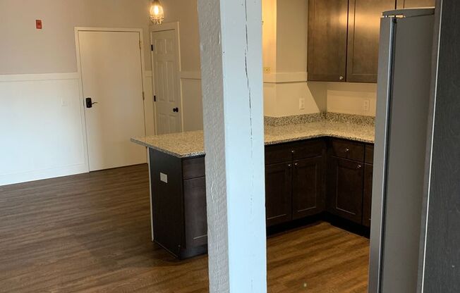 1 bed, 1 bath, $995, Unit Unit 404