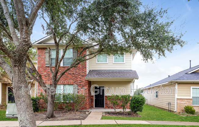 1525 CLAREMONT GDN CIR